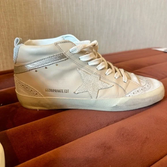 Golden Goose Cream High-Top Sneakers with Star - Picture 4 of 11